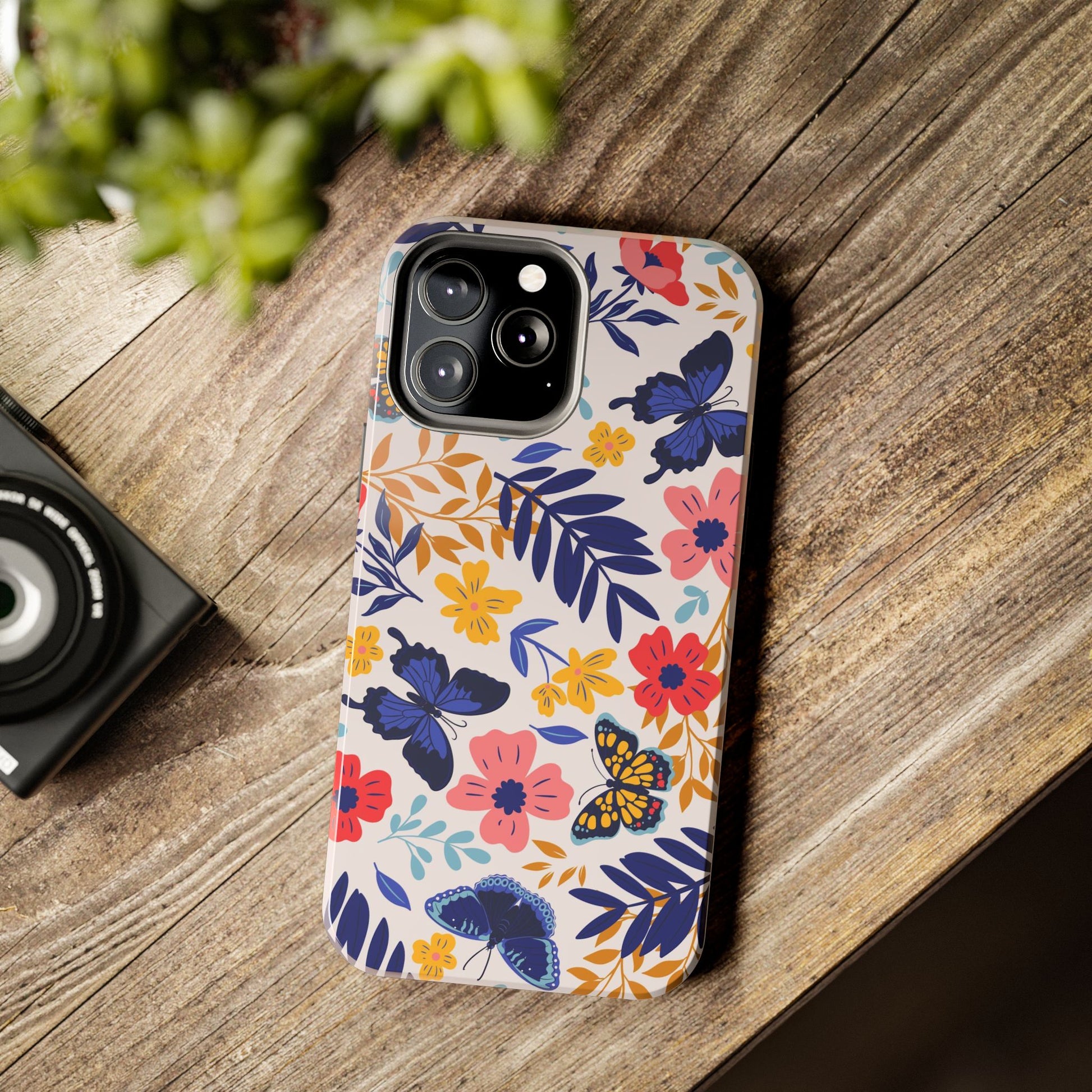 Seamless pattern with butterflies and flowers Tough Phone Cases