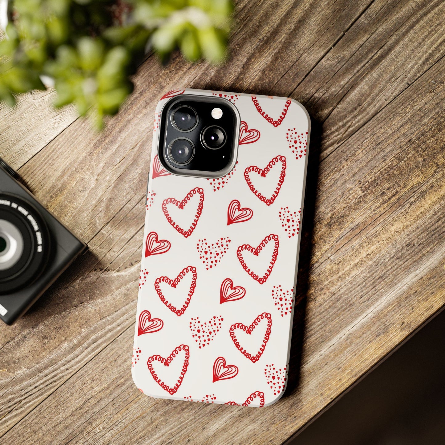 Cute hand drawn Valentine's hearts seamless pattern. Tough Phone Cases