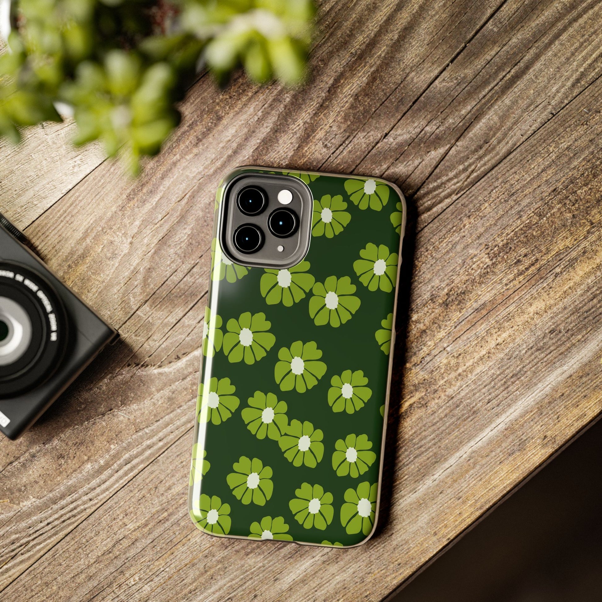 Retro groovy flowers seamless pattern Tough Phone Cases