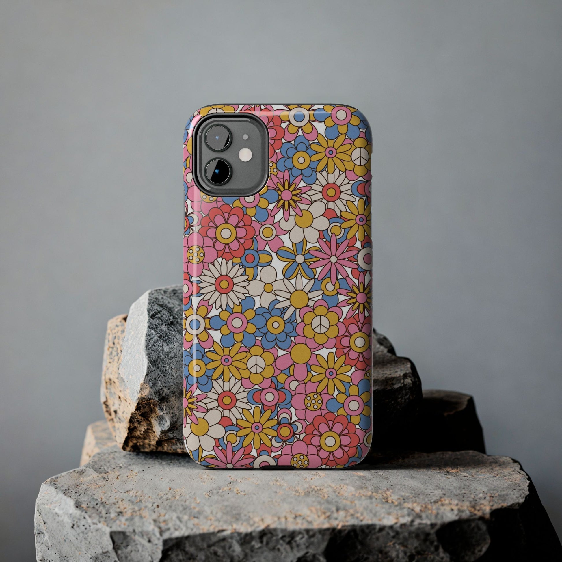 60s and 70s retro vintage flowers seamless Tough Phone Cases