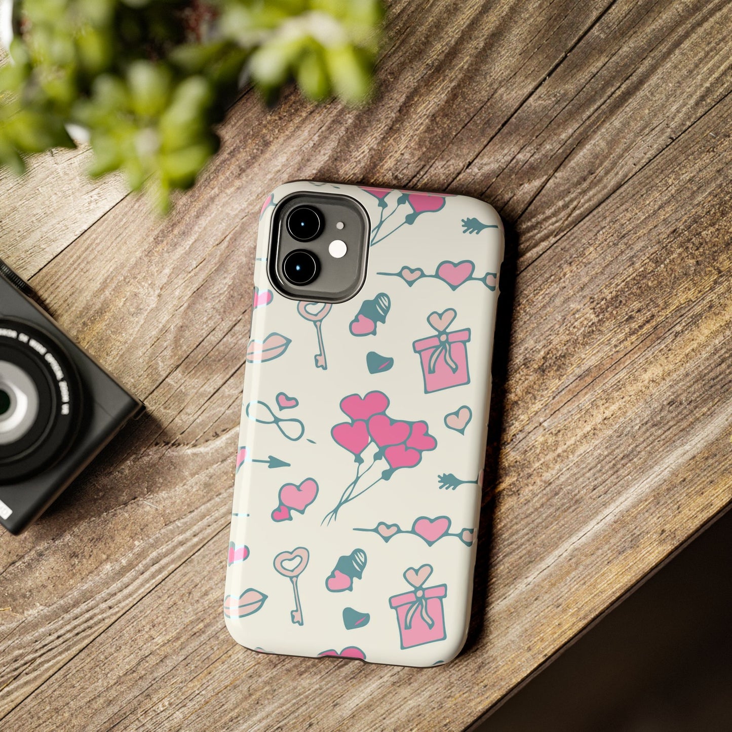 Pink seamless pattern with cute love doodles Tough Phone Cases