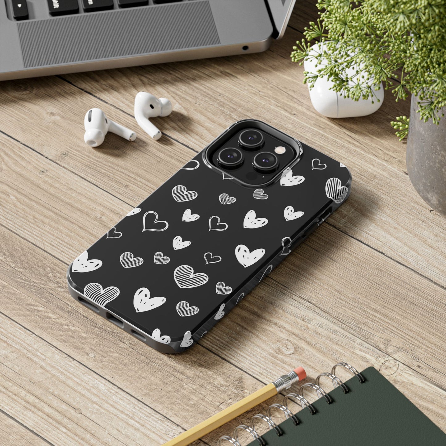 Heart doodles seamless pattern Tough Phone Cases