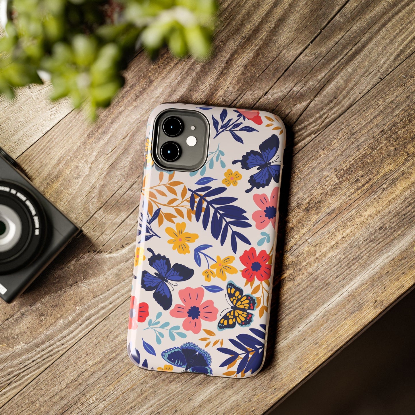 Seamless pattern with butterflies and flowers Tough Phone Cases