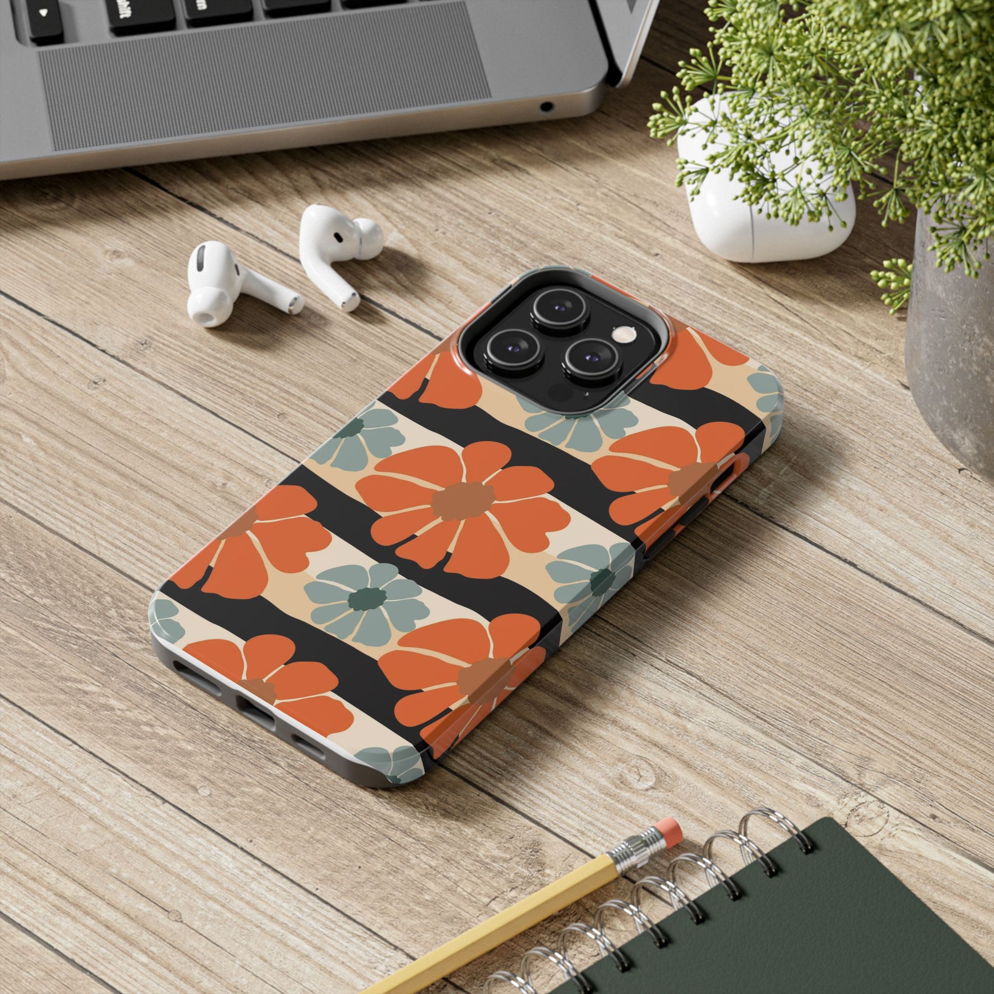 Retro groovy flowers seamless pattern Tough Phone Cases