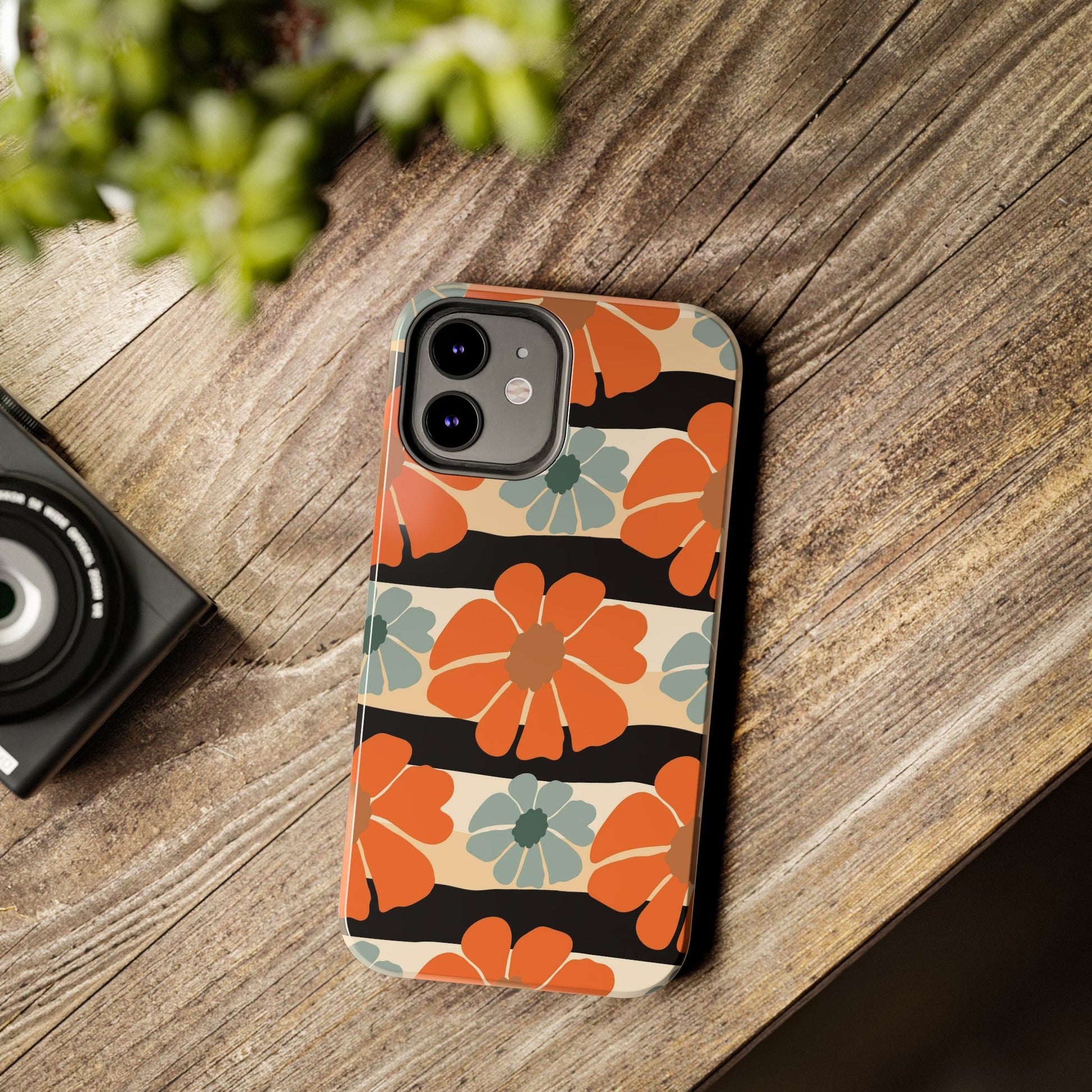 Retro groovy flowers seamless pattern Tough Phone Cases