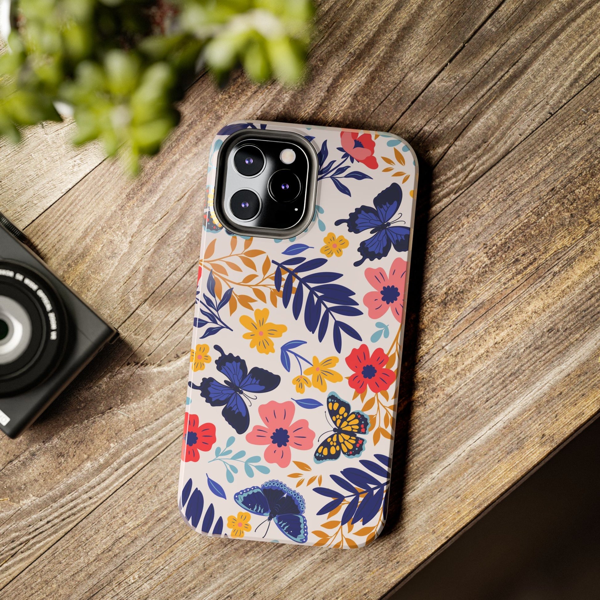 Seamless pattern with butterflies and flowers Tough Phone Cases